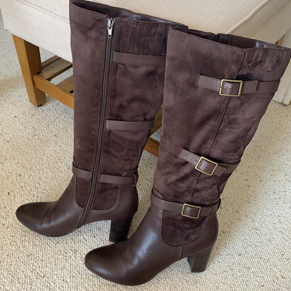 Bella Vita brown suede wide calf boots